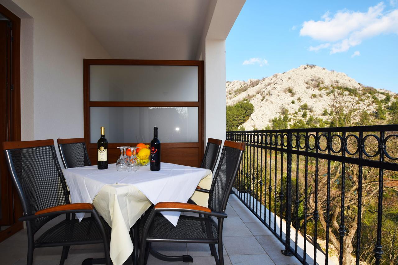 Apartments Paklenica Starigrad Paklenica Ngoại thất bức ảnh