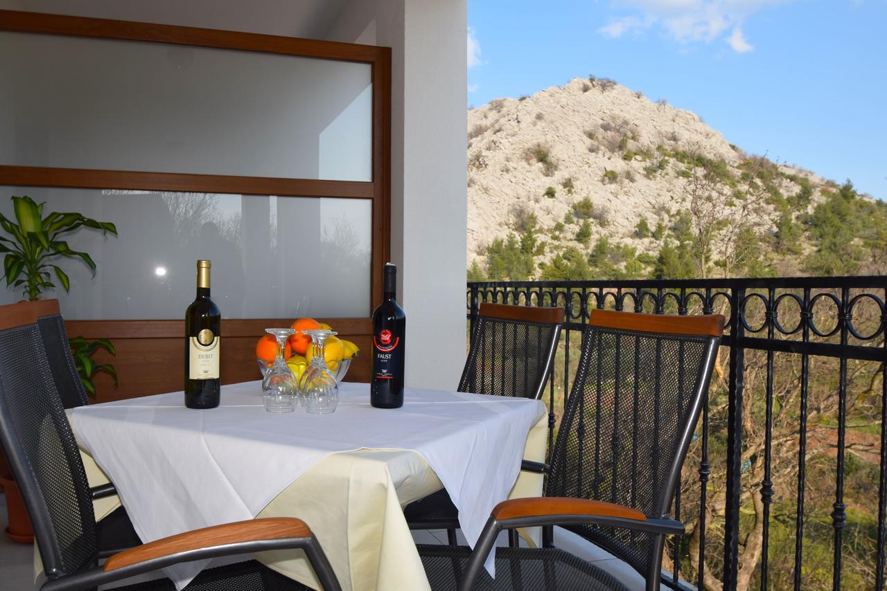 Apartments Paklenica Starigrad Paklenica Ngoại thất bức ảnh