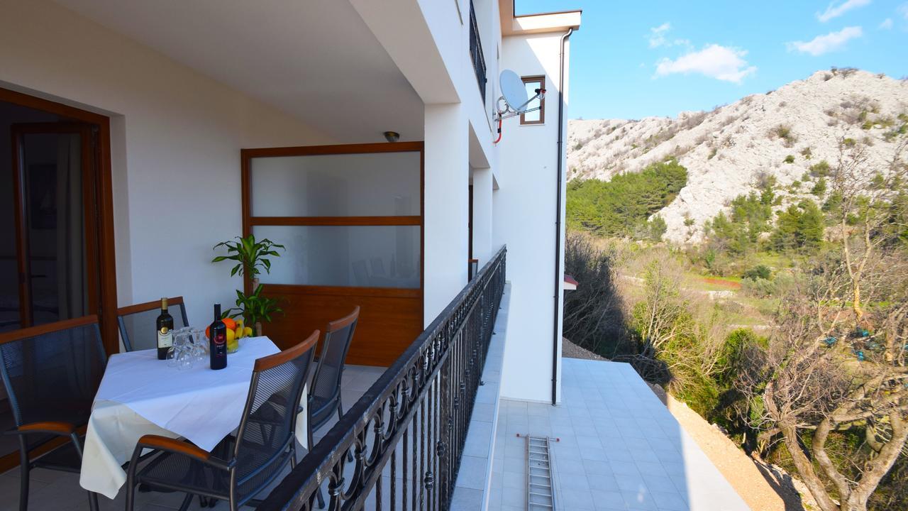 Apartments Paklenica Starigrad Paklenica Ngoại thất bức ảnh