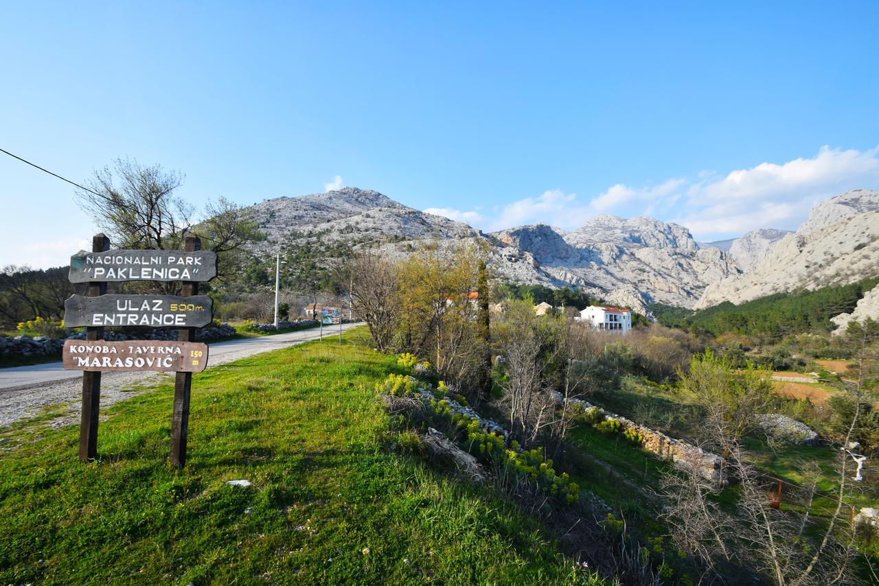 Apartments Paklenica Starigrad Paklenica Ngoại thất bức ảnh
