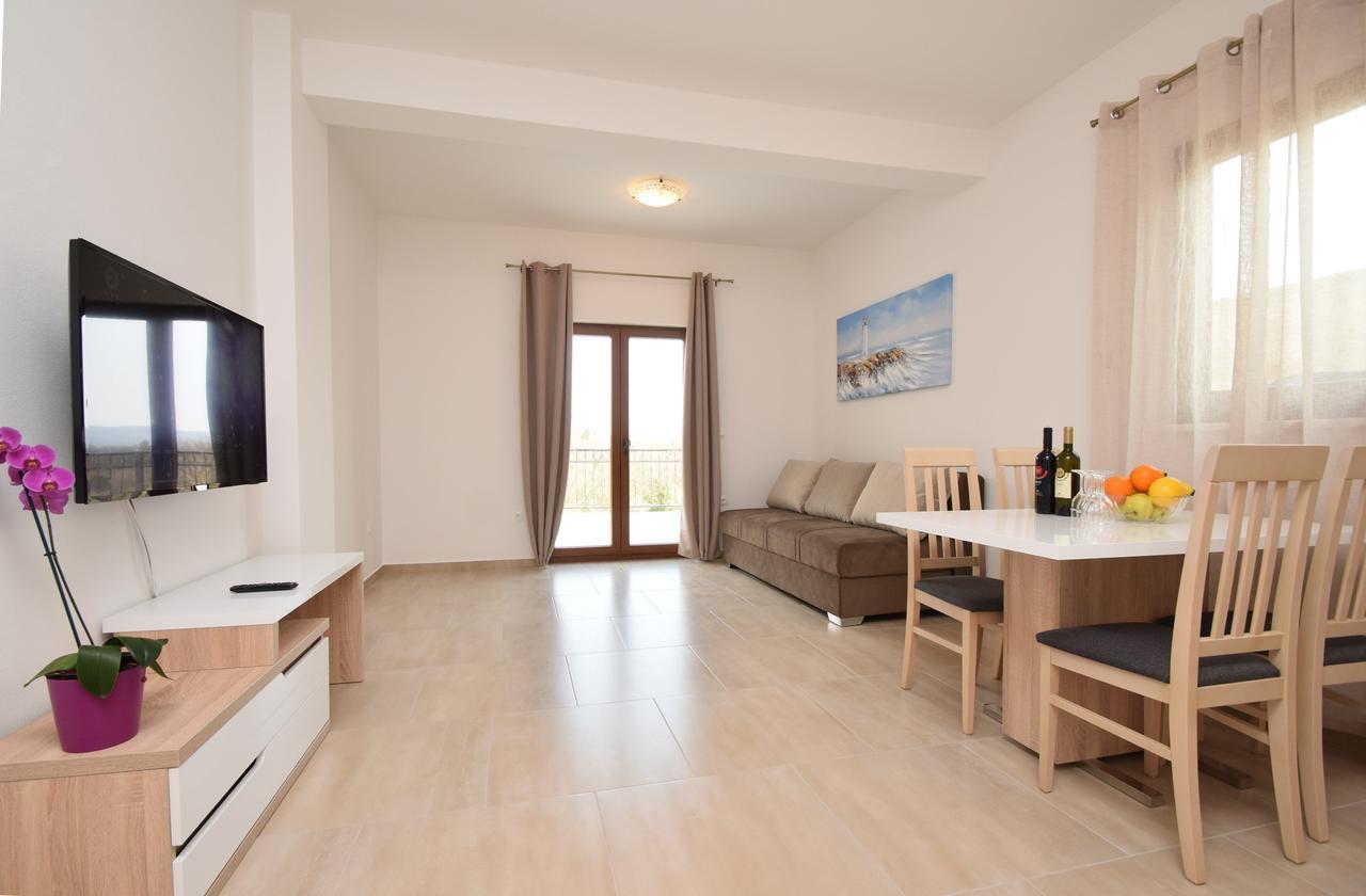 Apartments Paklenica Starigrad Paklenica Ngoại thất bức ảnh