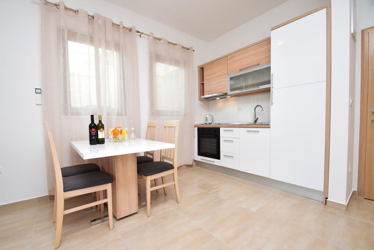 Apartments Paklenica Starigrad Paklenica Ngoại thất bức ảnh