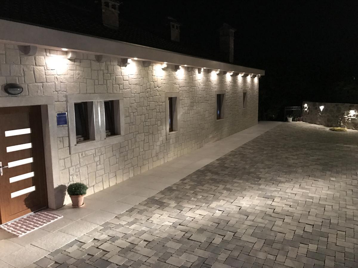 Apartments Paklenica Starigrad Paklenica Ngoại thất bức ảnh