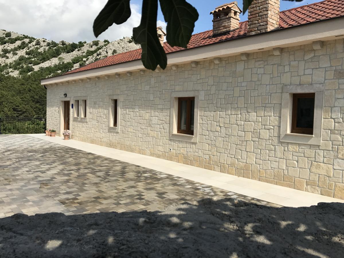 Apartments Paklenica Starigrad Paklenica Ngoại thất bức ảnh